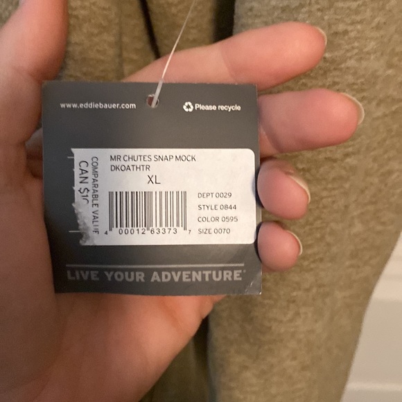 Eddie Bauer light fleece in tan - Picture 4 of 4